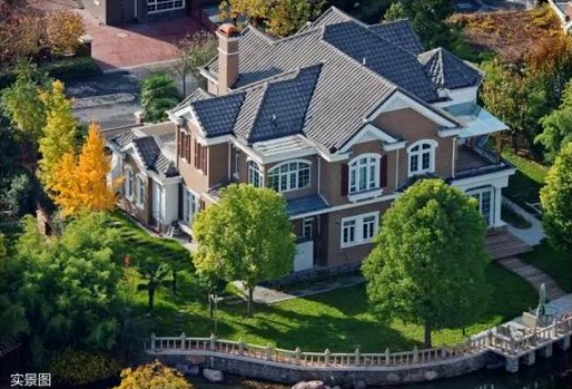 院子愈大，，，愈从容